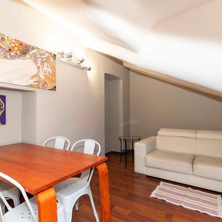 San Salvario Apt With Balcony Turin Exteriör bild