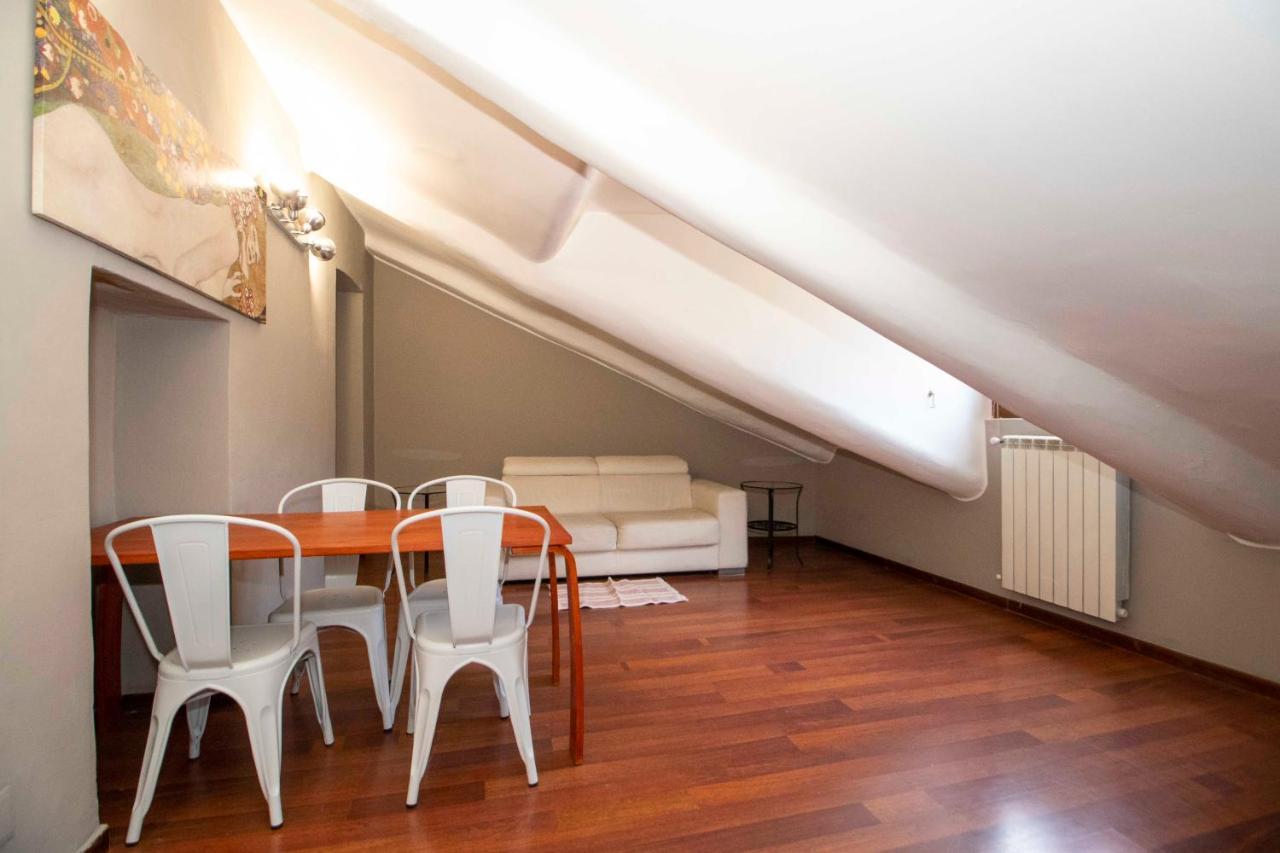San Salvario Apt With Balcony Turin Exteriör bild