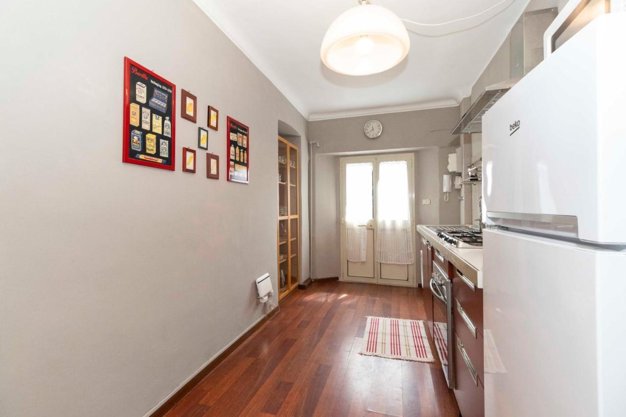 San Salvario Apt With Balcony Turin Exteriör bild