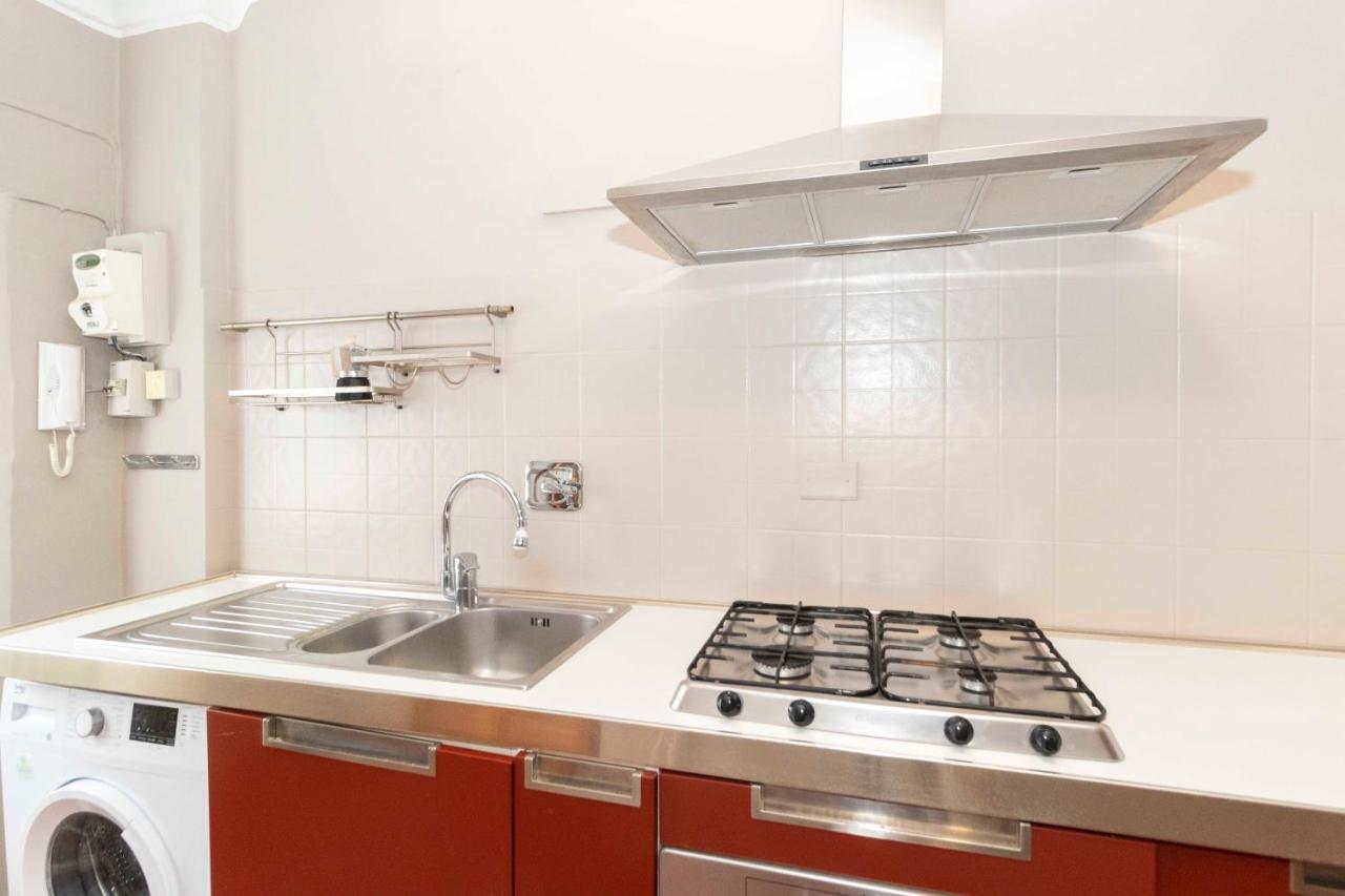 San Salvario Apt With Balcony Turin Exteriör bild