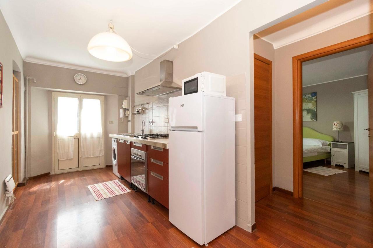 San Salvario Apt With Balcony Turin Exteriör bild