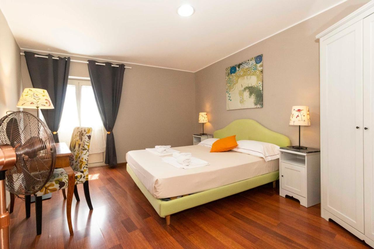 San Salvario Apt With Balcony Turin Exteriör bild