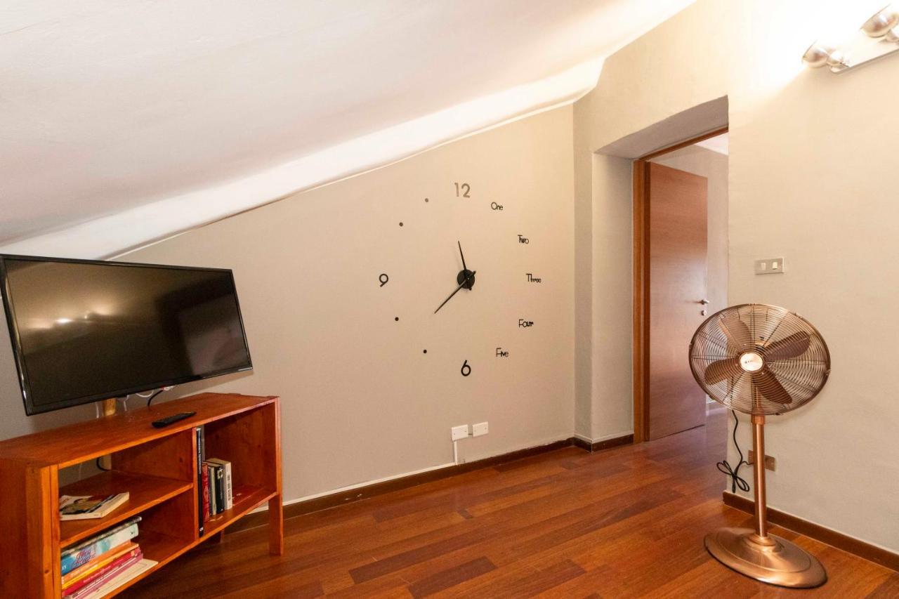 San Salvario Apt With Balcony Turin Exteriör bild